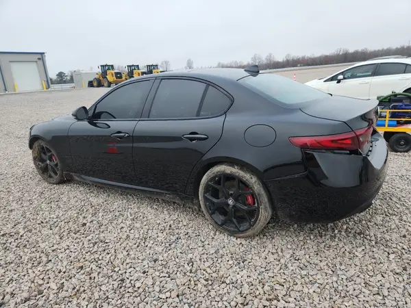 ZARFAMAN6K7620019 2019 ALFA ROMEO GIULIA - Image 2