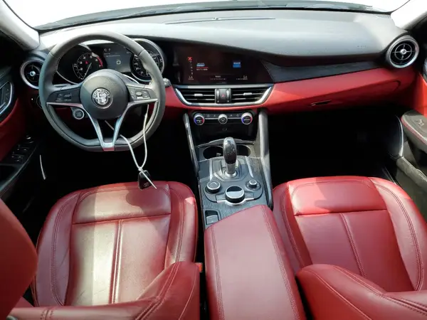 ZARFAMAN6K7622630 2019 ALFA ROMEO GIULIA - Image 8