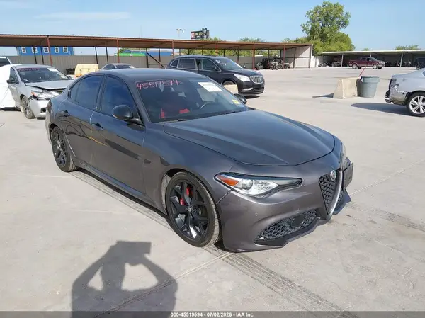 ZARFAMAN6L7629871 2020 ALFA ROMEO GIULIA