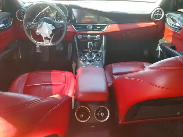 ZARFAMAN6L7630857 2020 ALFA ROMEO GIULIA - Image 8