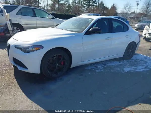 ZARFAMAN6L7631460 2020 ALFA ROMEO GIULIA - Image 2