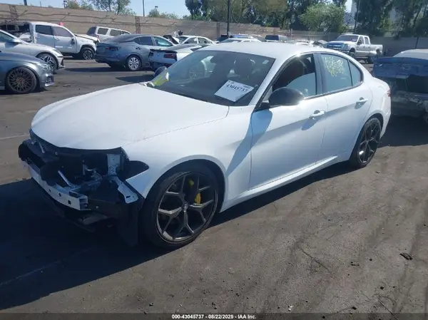 ZARFAMAN6L7636464 2020 ALFA ROMEO GIULIA - Image 2