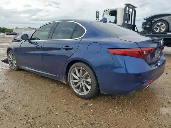 ZARFAMAN6M7639186 2021 ALFA ROMEO GIULIA - Image 2