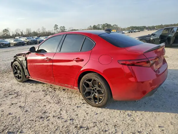ZARFAMAN6M7642413 2021 ALFA ROMEO GIULIA - Image 2
