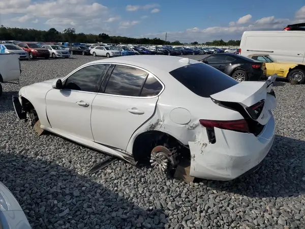 ZARFAMAN6M7646879 2021 ALFA ROMEO GIULIA - Image 2
