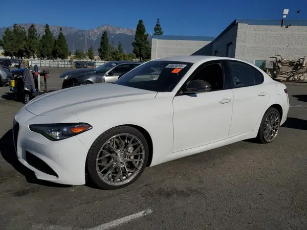 ZARFAMAN6M7648440 2021 ALFA ROMEO GIULIA