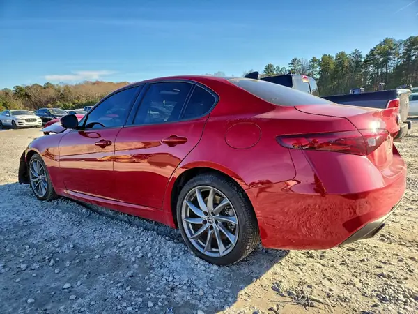 ZARFAMAN6P7671253 2023 ALFA ROMEO GIULIA - Image 2