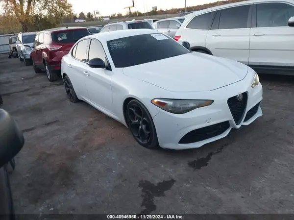 ZARFAMAN7K7598550 2019 ALFA ROMEO GIULIA - Image 1