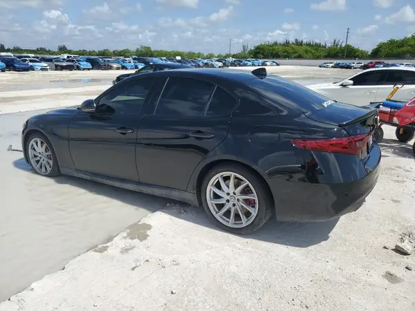 ZARFAMAN7K7598712 2019 ALFA ROMEO GIULIA - Image 2