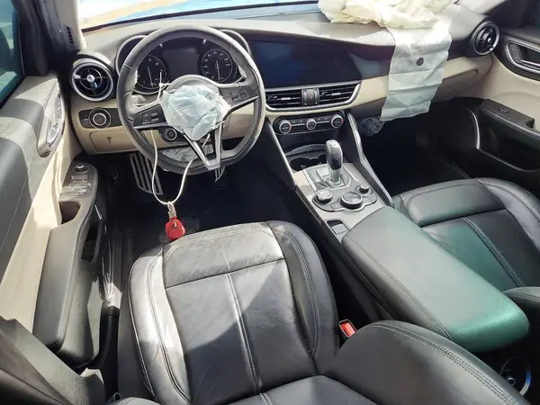 ZARFAMAN7K7600572 2019 ALFA ROMEO GIULIA - Image 8