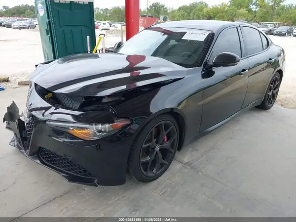 ZARFAMAN7K7614388 2019 ALFA ROMEO GIULIA - Image 2