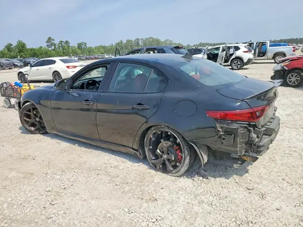 ZARFAMAN7K7622510 2019 ALFA ROMEO GIULIA - Image 2