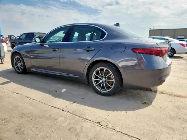 ZARFAMAN7L7624954 2020 ALFA ROMEO GIULIA - Image 2