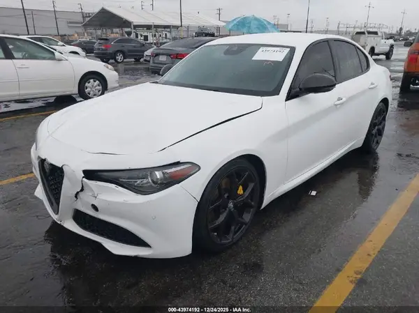 ZARFAMAN7L7632617 2020 ALFA ROMEO GIULIA - Image 2