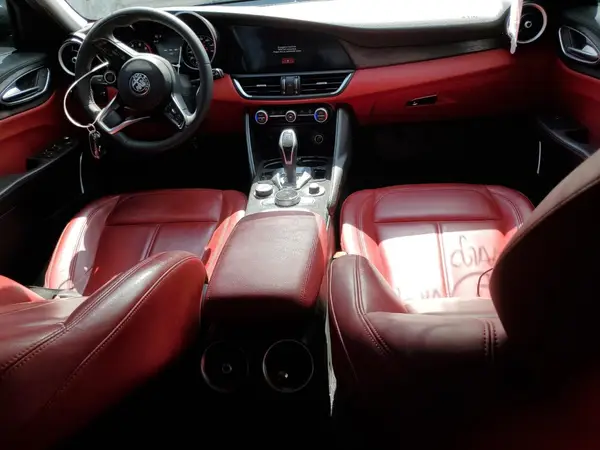 ZARFAMAN7L7634058 2020 ALFA ROMEO GIULIA - Image 8