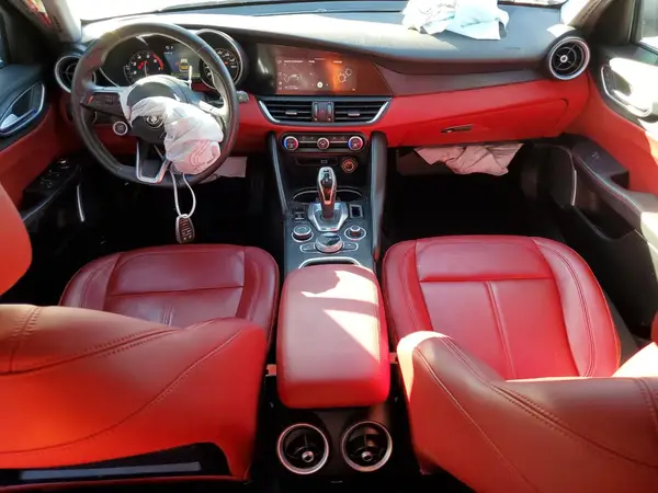 ZARFAMAN7M7639052 2021 ALFA ROMEO GIULIA - Image 8