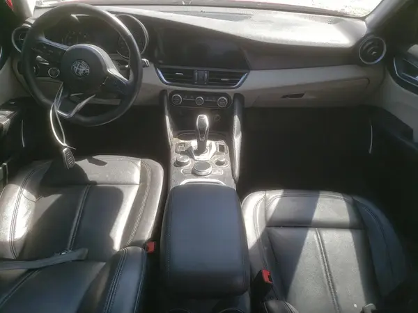 ZARFAMAN7M7641822 2021 ALFA ROMEO GIULIA - Image 8
