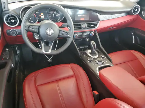 ZARFAMAN7M7645756 2021 ALFA ROMEO GIULIA - Image 8