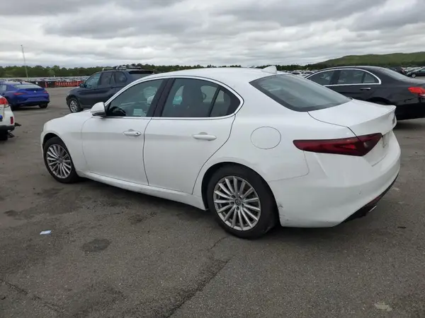 ZARFAMAN7M7645983 2021 ALFA ROMEO GIULIA - Image 2