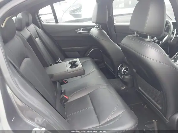 ZARFAMAN7N7659321 2022 ALFA ROMEO GIULIA - Image 8