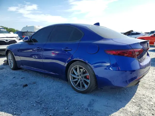 ZARFAMAN7N7660498 2022 ALFA ROMEO GIULIA - Image 2