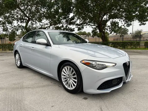 ZARFAMAN7N7660663 2022 ALFA ROMEO GIULIA - Image 1