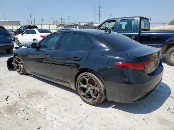 ZARFAMAN8K7598623 2019 ALFA ROMEO GIULIA - Image 2