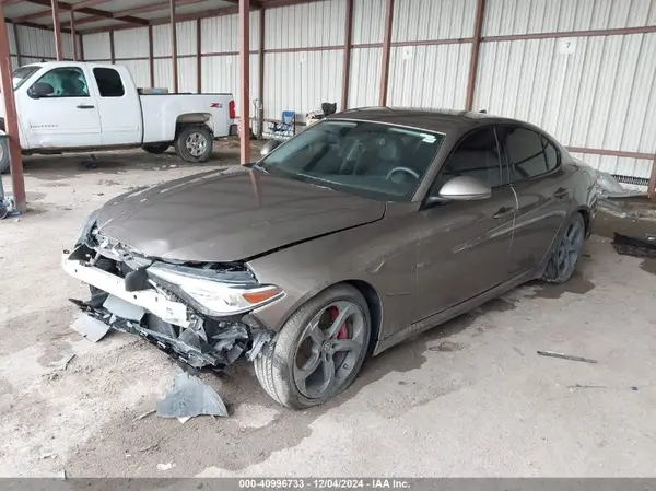 ZARFAMAN8K7599187 2019 ALFA ROMEO GIULIA - Image 2