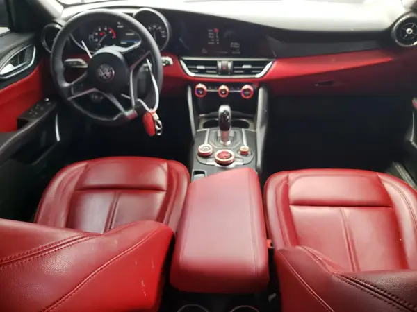 ZARFAMAN8K7600015 2019 ALFA ROMEO GIULIA - Image 8