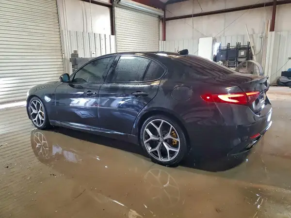 ZARFAMAN8K7600922 2019 ALFA ROMEO GIULIA - Image 2