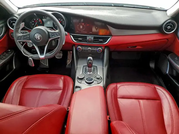 ZARFAMAN8K7600922 2019 ALFA ROMEO GIULIA - Image 8