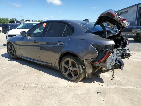 ZARFAMAN8K7602959 2019 ALFA ROMEO GIULIA - Image 2