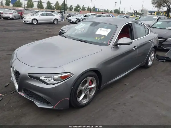 ZARFAMAN8K7609622 2019 ALFA ROMEO GIULIA - Image 2