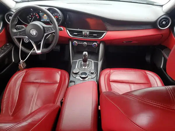 ZARFAMAN8K7611712 2019 ALFA ROMEO GIULIA - Image 8