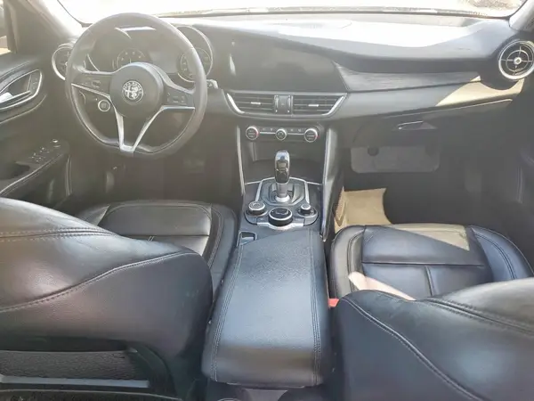 ZARFAMAN8K7620054 2019 ALFA ROMEO GIULIA - Image 8