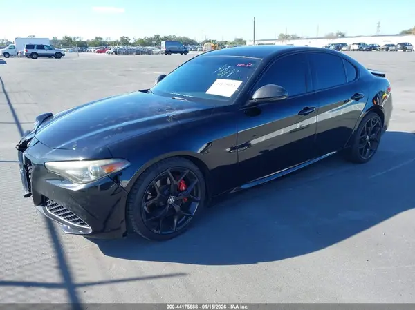 ZARFAMAN8K7622693 2019 ALFA ROMEO GIULIA - Image 2