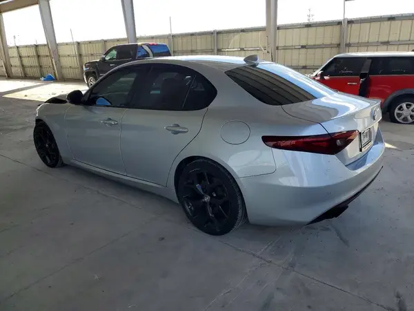 ZARFAMAN8K7622841 2019 ALFA ROMEO GIULIA - Image 2
