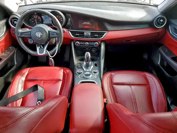ZARFAMAN8L7627314 2020 ALFA ROMEO GIULIA - Image 8