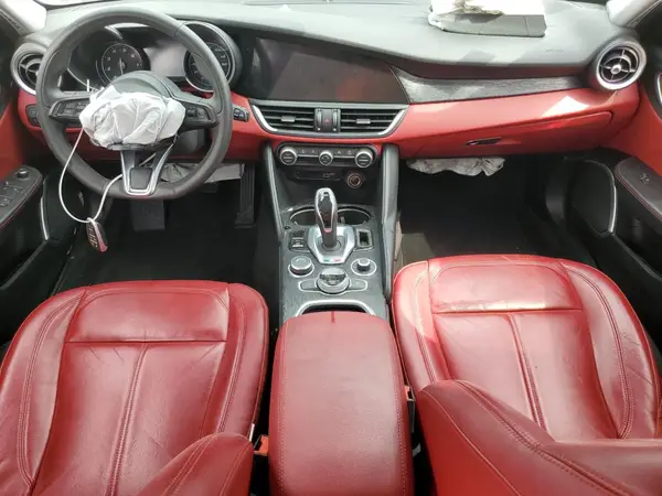ZARFAMAN8L7633601 2020 ALFA ROMEO GIULIA - Image 8