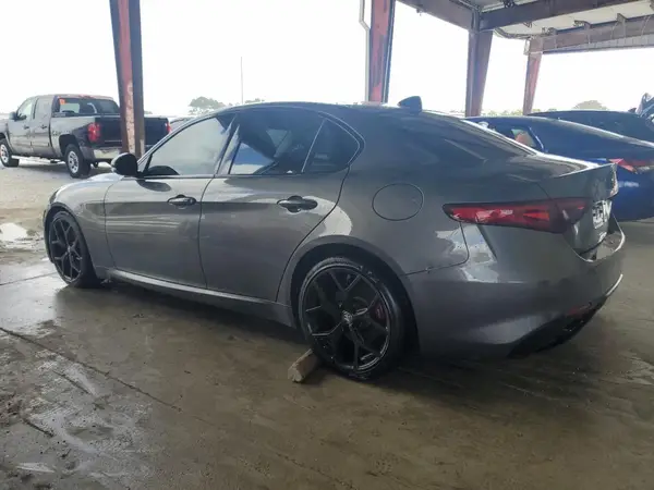 ZARFAMAN8L7634666 2020 ALFA ROMEO GIULIA - Image 2