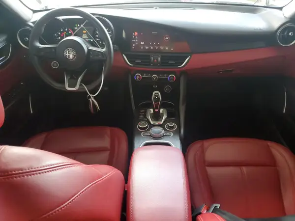 ZARFAMAN8L7634666 2020 ALFA ROMEO GIULIA - Image 8