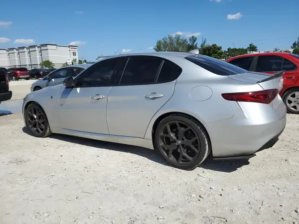 ZARFAMAN8L7635798 2020 ALFA ROMEO GIULIA - Image 2