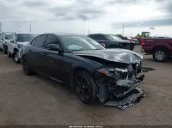 ZARFAMAN8S7692310 2025 ALFA ROMEO GIULIA