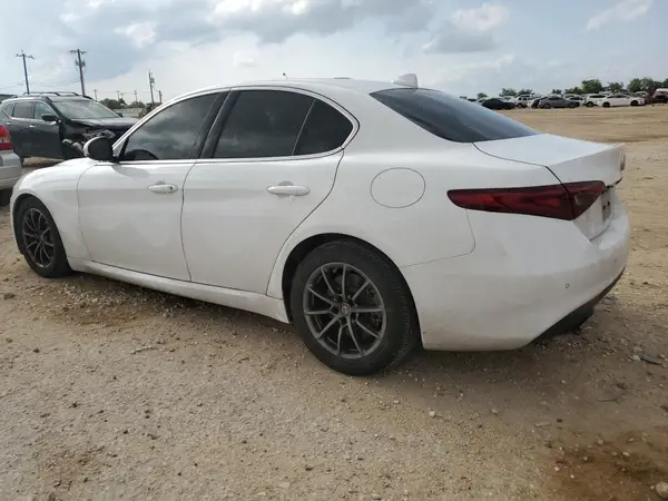 ZARFAMAN9K7607068 2019 ALFA ROMEO GIULIA - Image 2