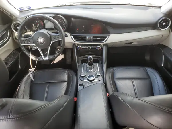 ZARFAMAN9K7607068 2019 ALFA ROMEO GIULIA - Image 8