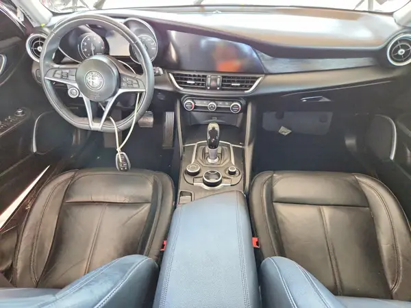 ZARFAMAN9K7609788 2019 ALFA ROMEO GIULIA - Image 8