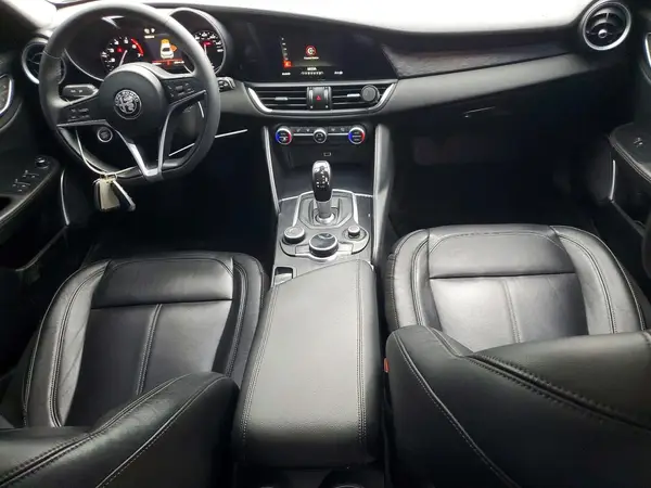 ZARFAMAN9K7620905 2019 ALFA ROMEO GIULIA - Image 8