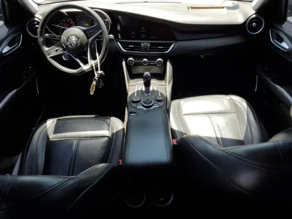 ZARFAMAN9K7621410 2019 ALFA ROMEO GIULIA - Image 8