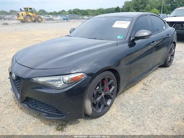 ZARFAMAN9L7625684 2020 ALFA ROMEO GIULIA - Image 2