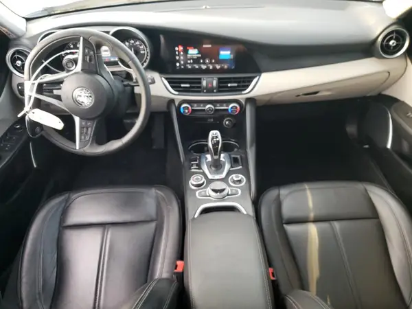 ZARFAMAN9L7626558 2020 ALFA ROMEO GIULIA - Image 8